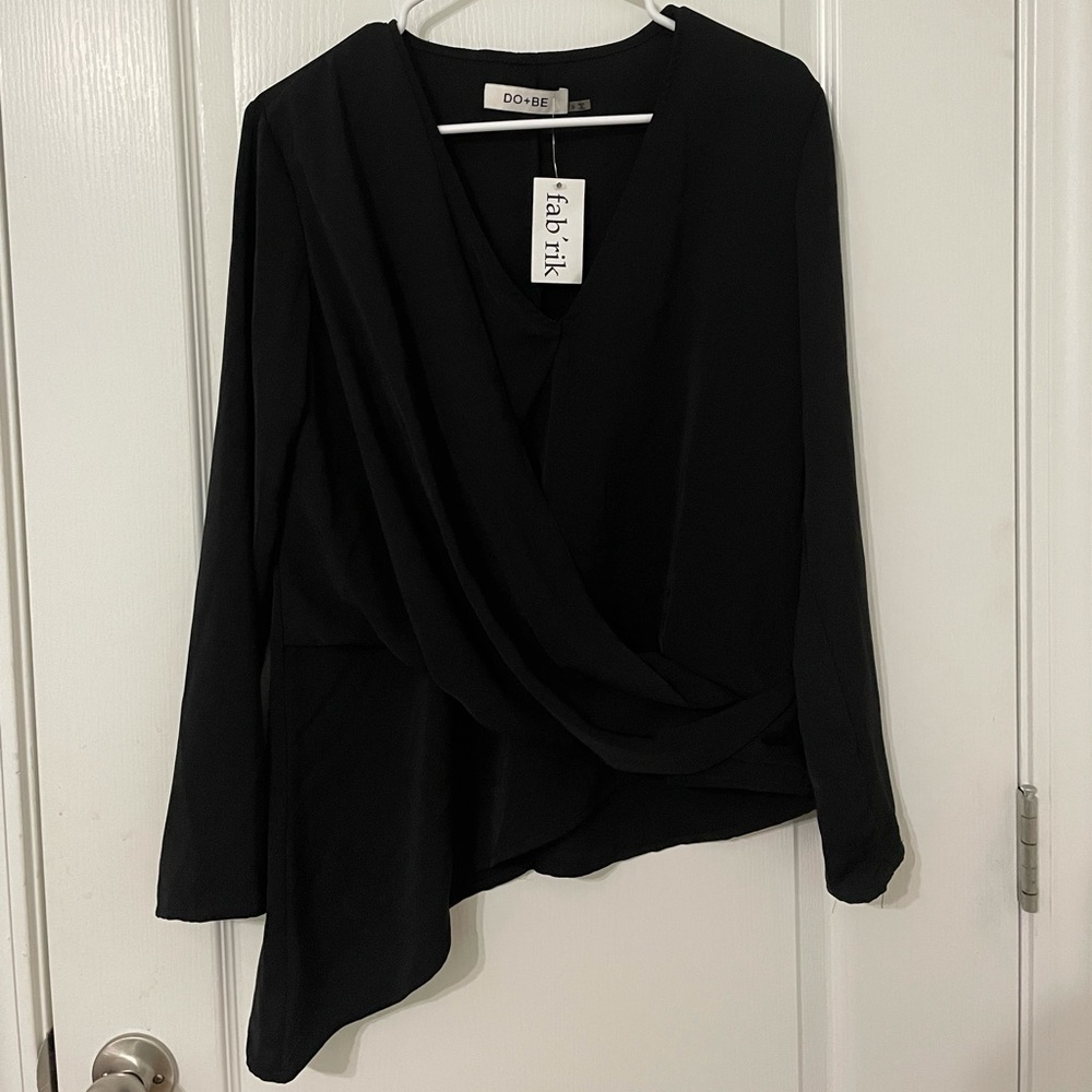 NWT Fab’rik - DoBe brand asymmetrical black v-neck top
